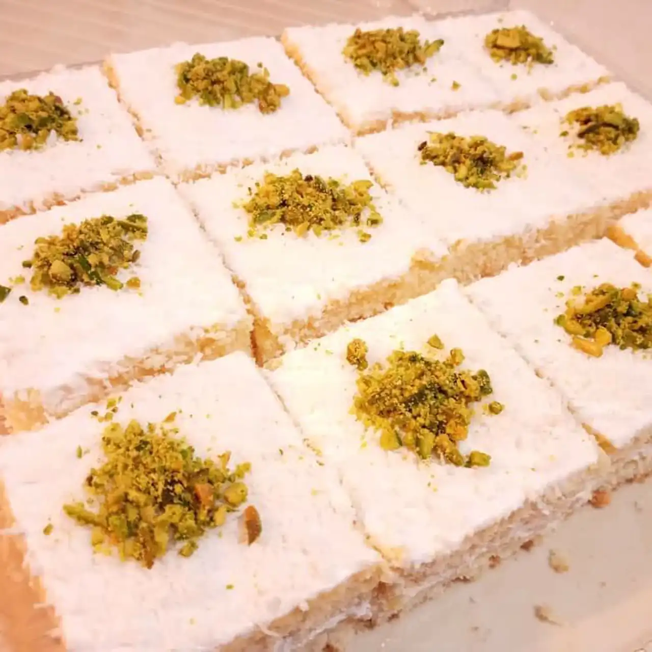 مدل شیرینی ابری خوشمزه و خوشگل با رسپی های ساده برای کدبانو ها