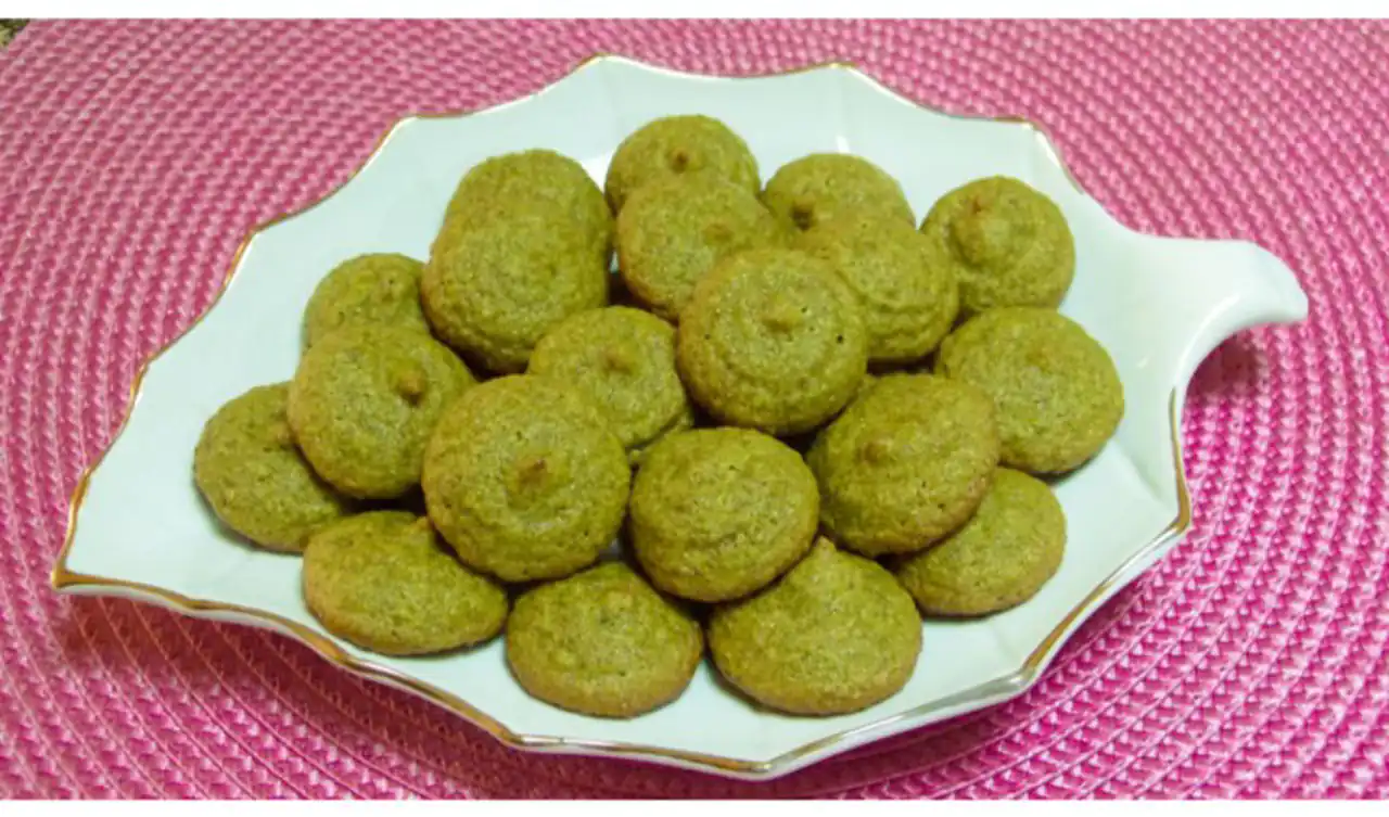 مدل شیرینی پسته ای خوشمزه و سنتی با طعم اصیل ایرانی مناسب پذیرایی مهمانی