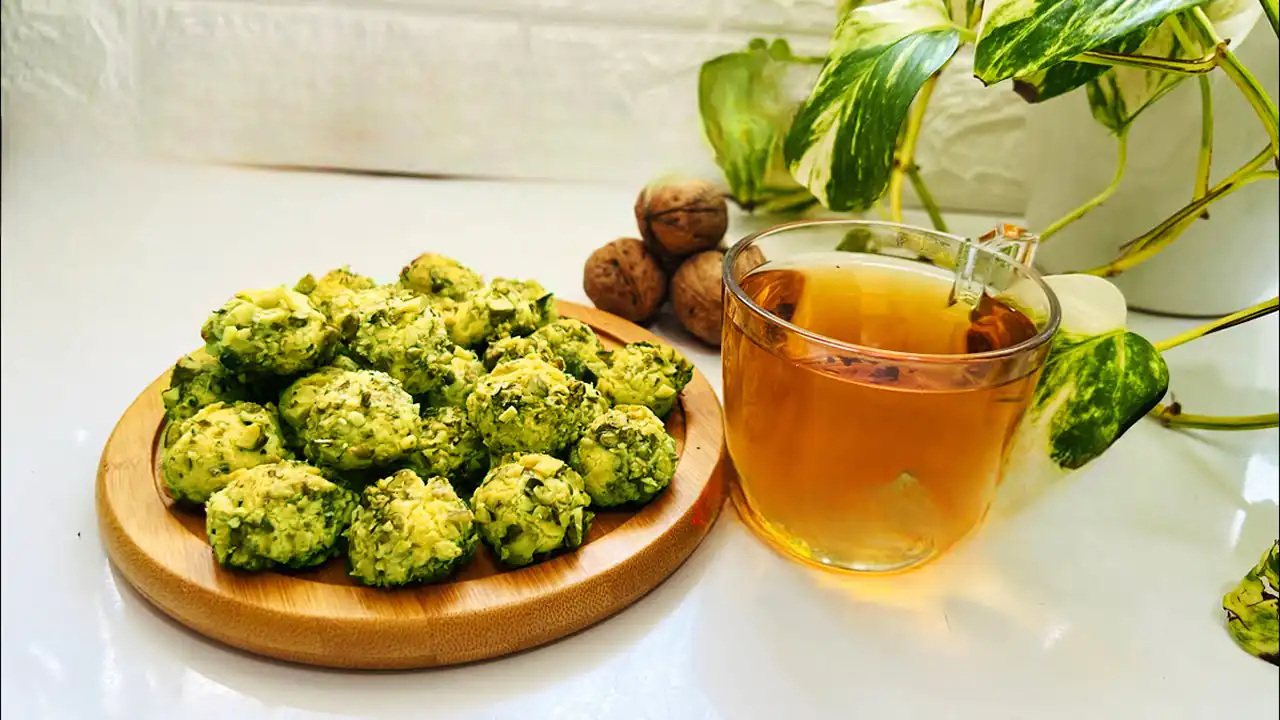 مدل شیرینی پسته ای خوشمزه و سنتی با طعم اصیل ایرانی مناسب پذیرایی مهمانی