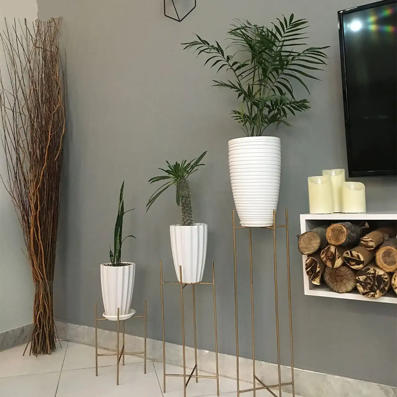 مدل استند گلدان جدید + زیباتری کردن فضای خانه با استفاده از استند گلدان چوبی و فلزی
