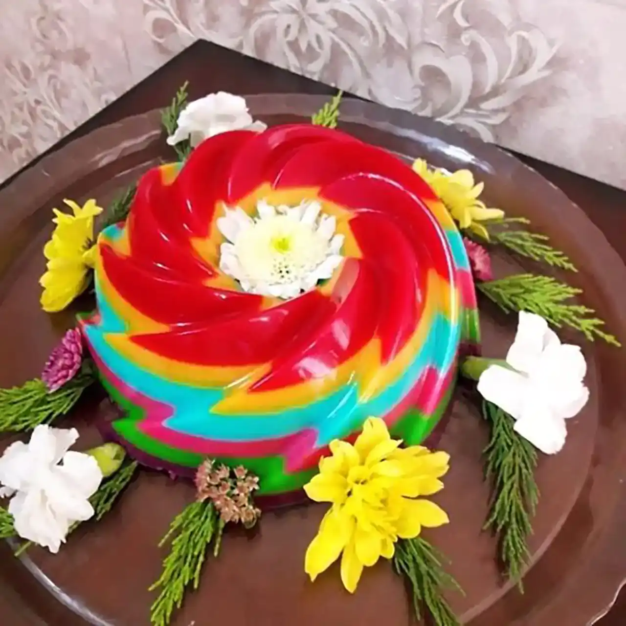 مدل ژله مجلسی با تزیینات زیبا و خلاقانه با میوه های فصل برای کدبانو ها