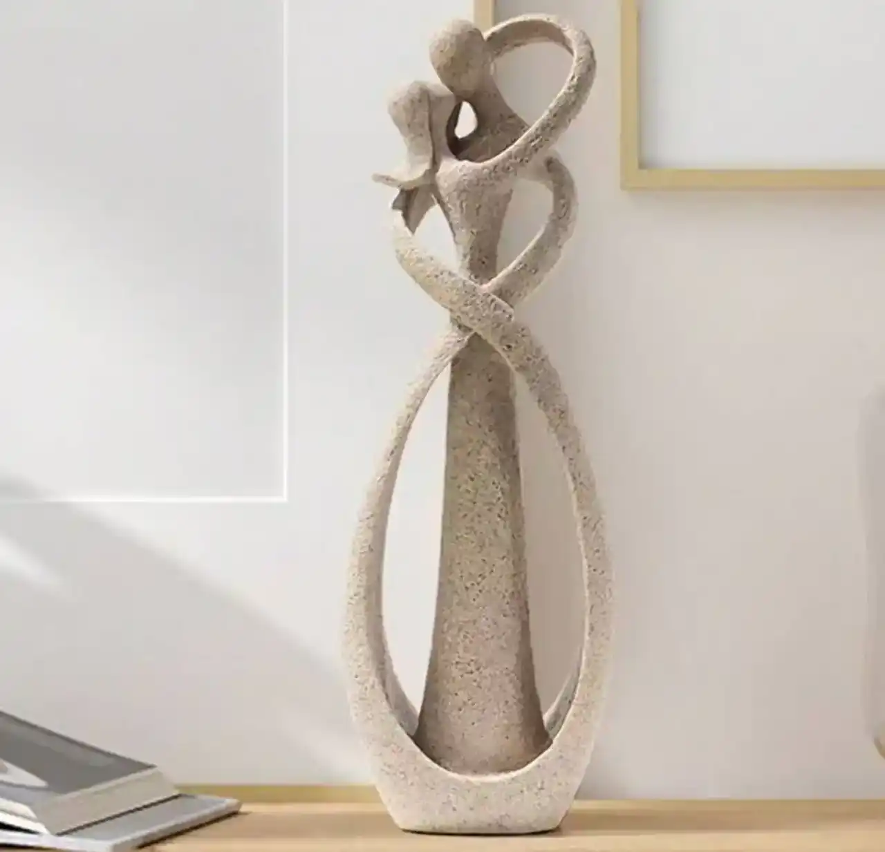 مجسمه مدرن + نمونه های زیبا و بسیار شیک مجسمه فانتزی و مدرن جنس سرامیک چینی