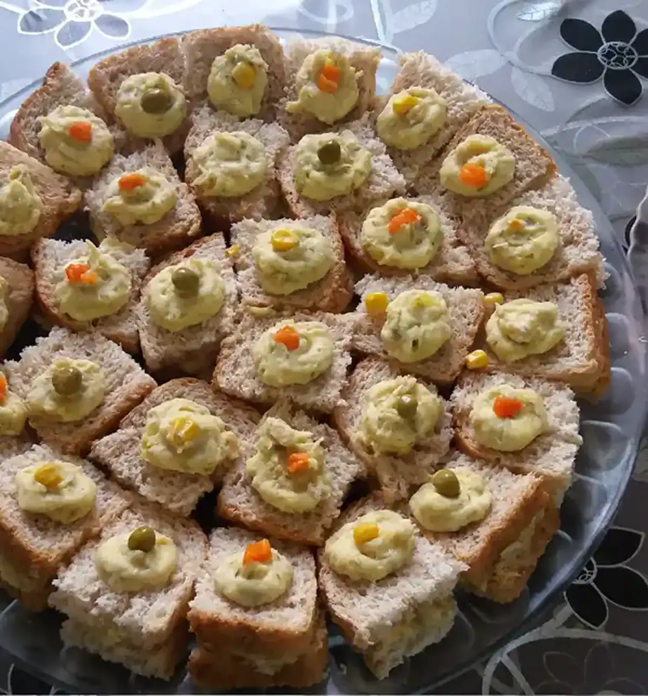 مدل سالاد الویه با نون تست + زیباترین مدل های سالاد الویه با نون تست بسیار خوشمزه