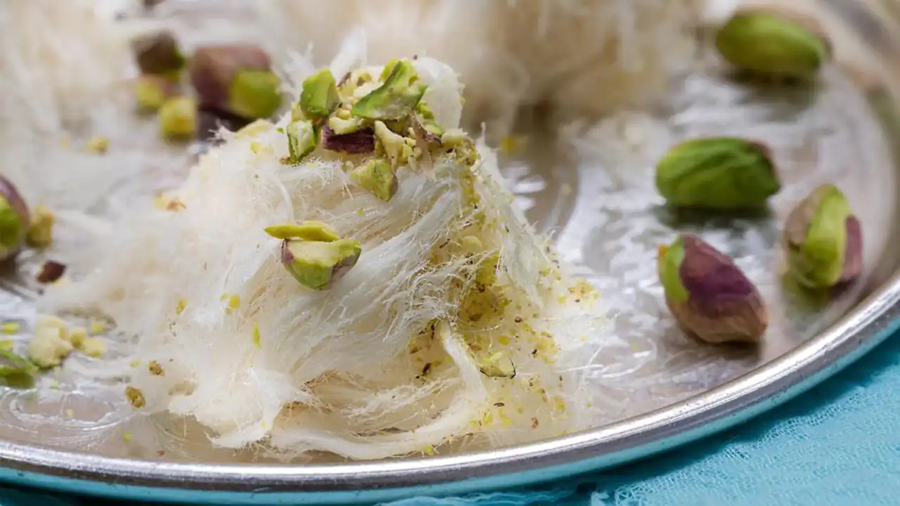 تزیین پشمک شب یلدا برای عروس + زیباترین مدل تزیین پشمک شب یلدا عروس امسال