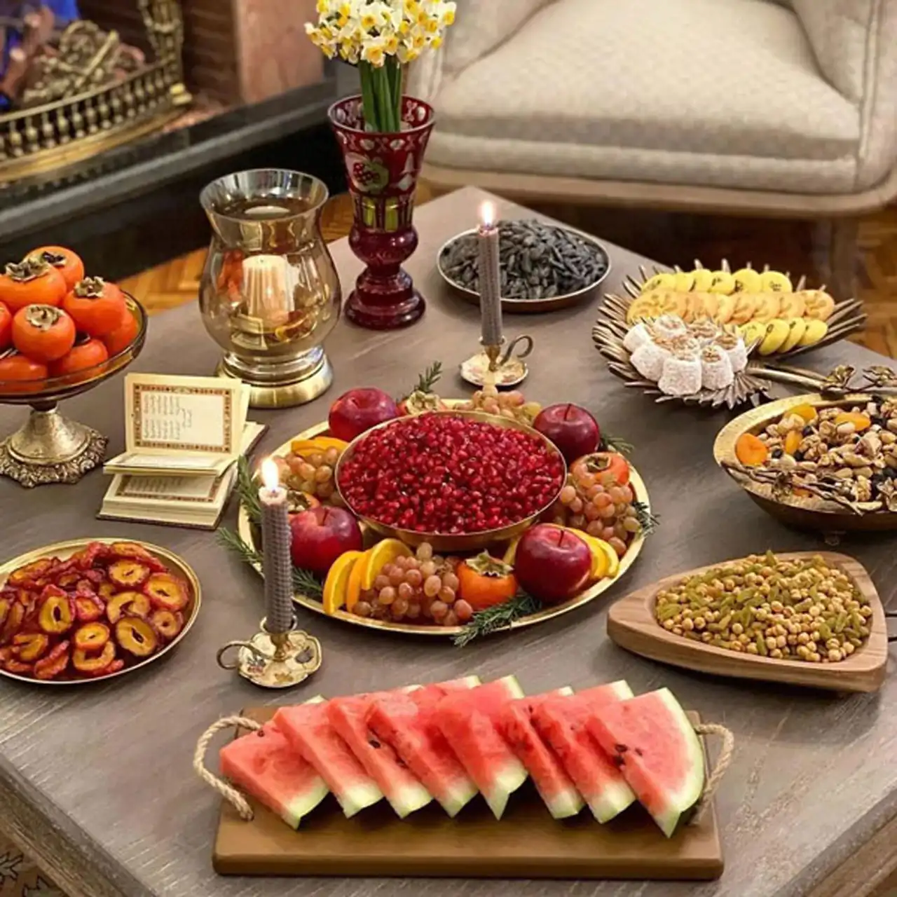 مدل تزیین سینی شب یلدا + بهترین و زیباترین مدل های دیزاین و تزیین سینی شب یلدا