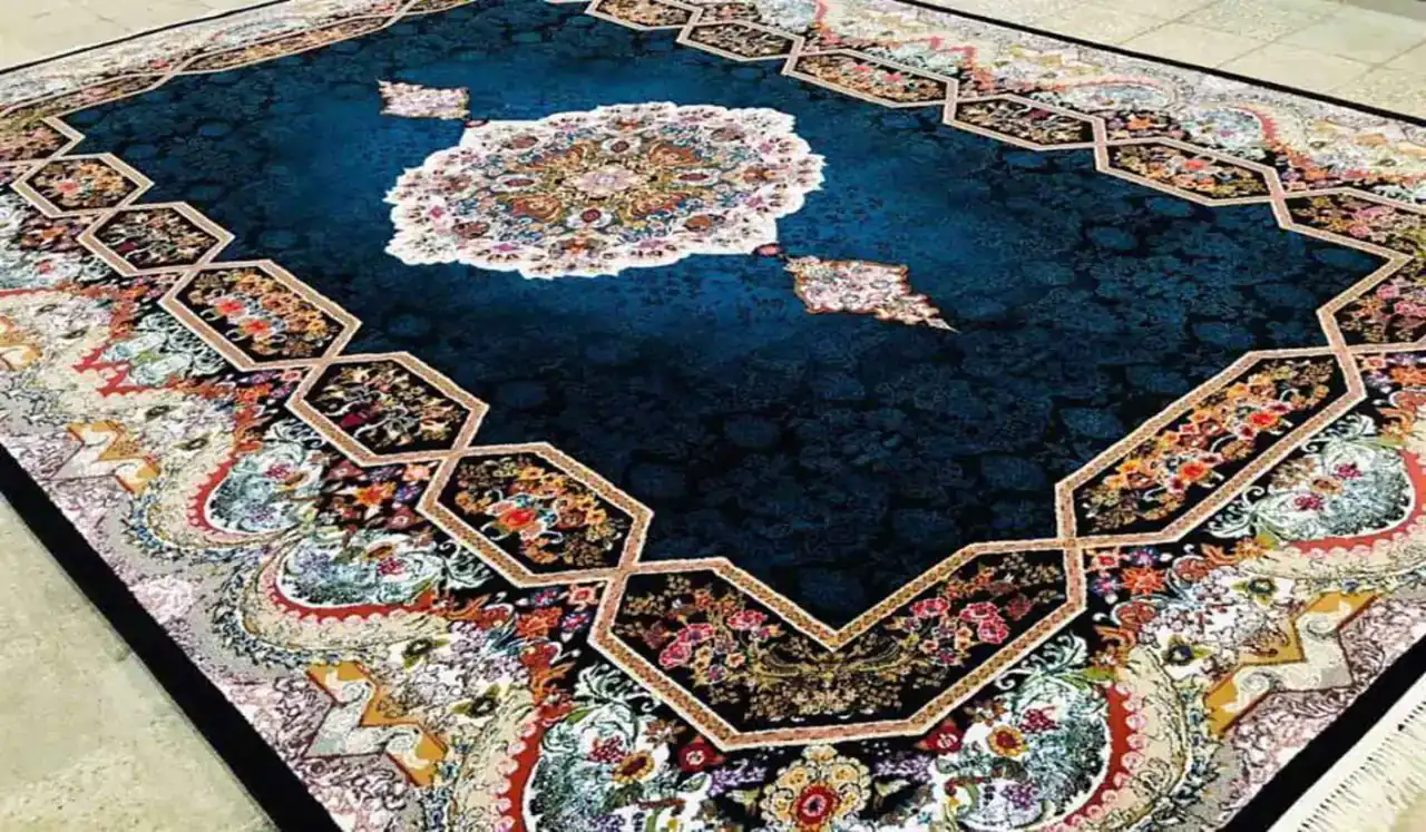 طرح و رنگ فرش های جدید با مدل های تیره و روشن و سبک های مینیمال 2025