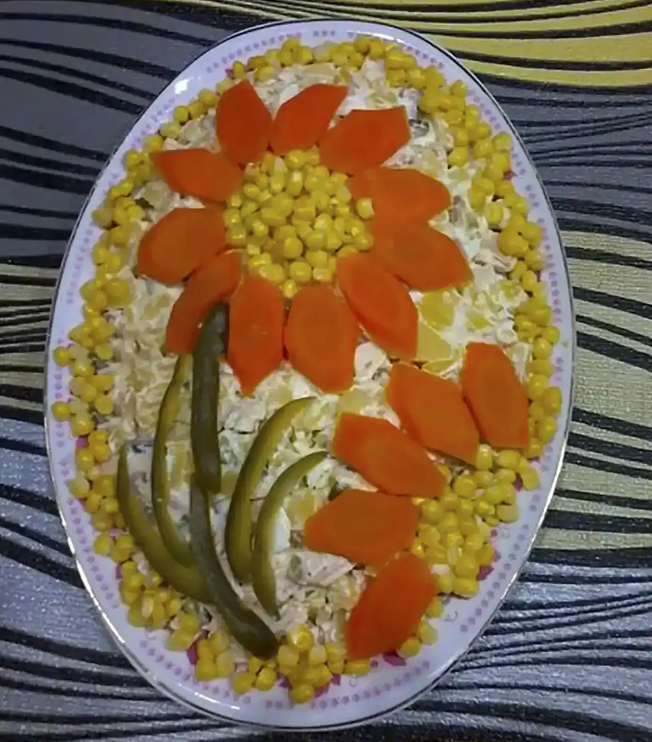 تزیین الویه ساده و زیبا برای مهمانی و تولد با ایده های خلاقانه و جدید برای کدبانو ها