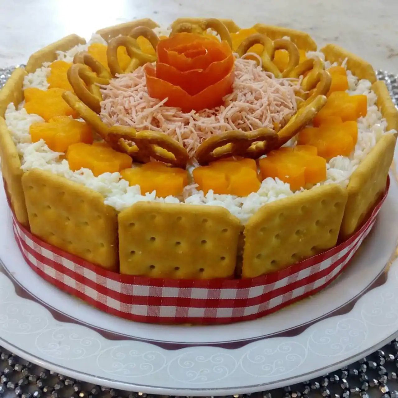 تزیین الویه ساده و زیبا برای مهمانی و تولد با ایده های خلاقانه و جدید برای کدبانو ها