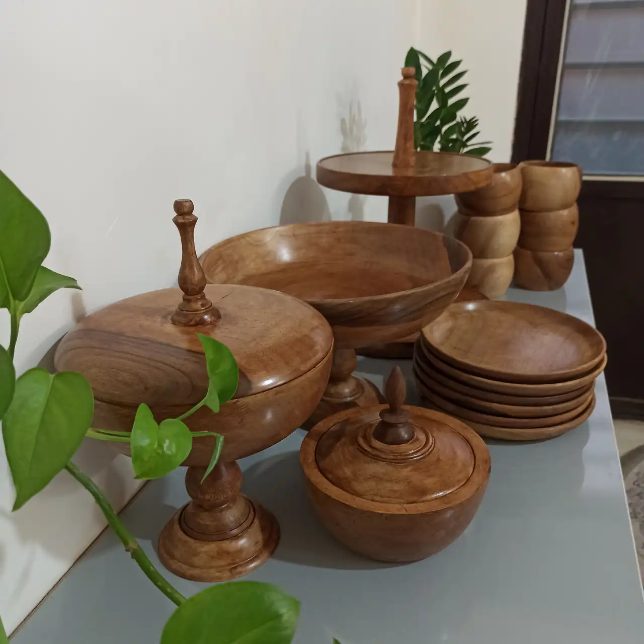 ظروف پذیرایی چوبی + شیک ترین مدل های ظروف پذیرایی چوبی ترند امسال