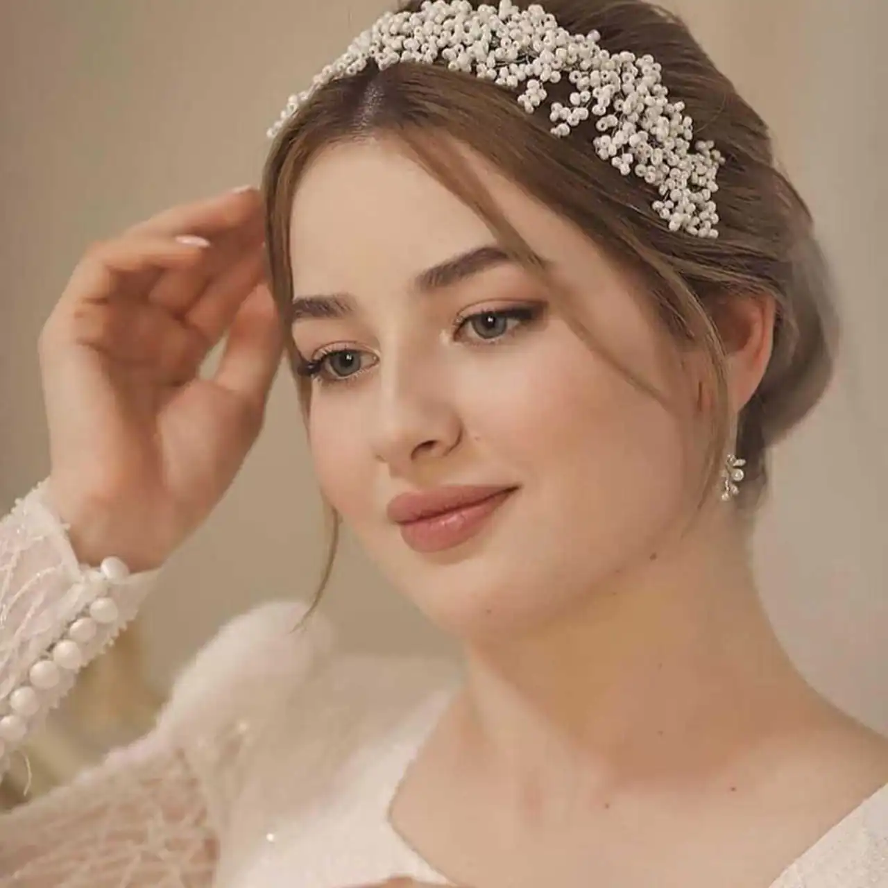 مدل تاج عروس ظریف و شیک با طرح های متفاوت جذاب و ترند برای خاص پسندان