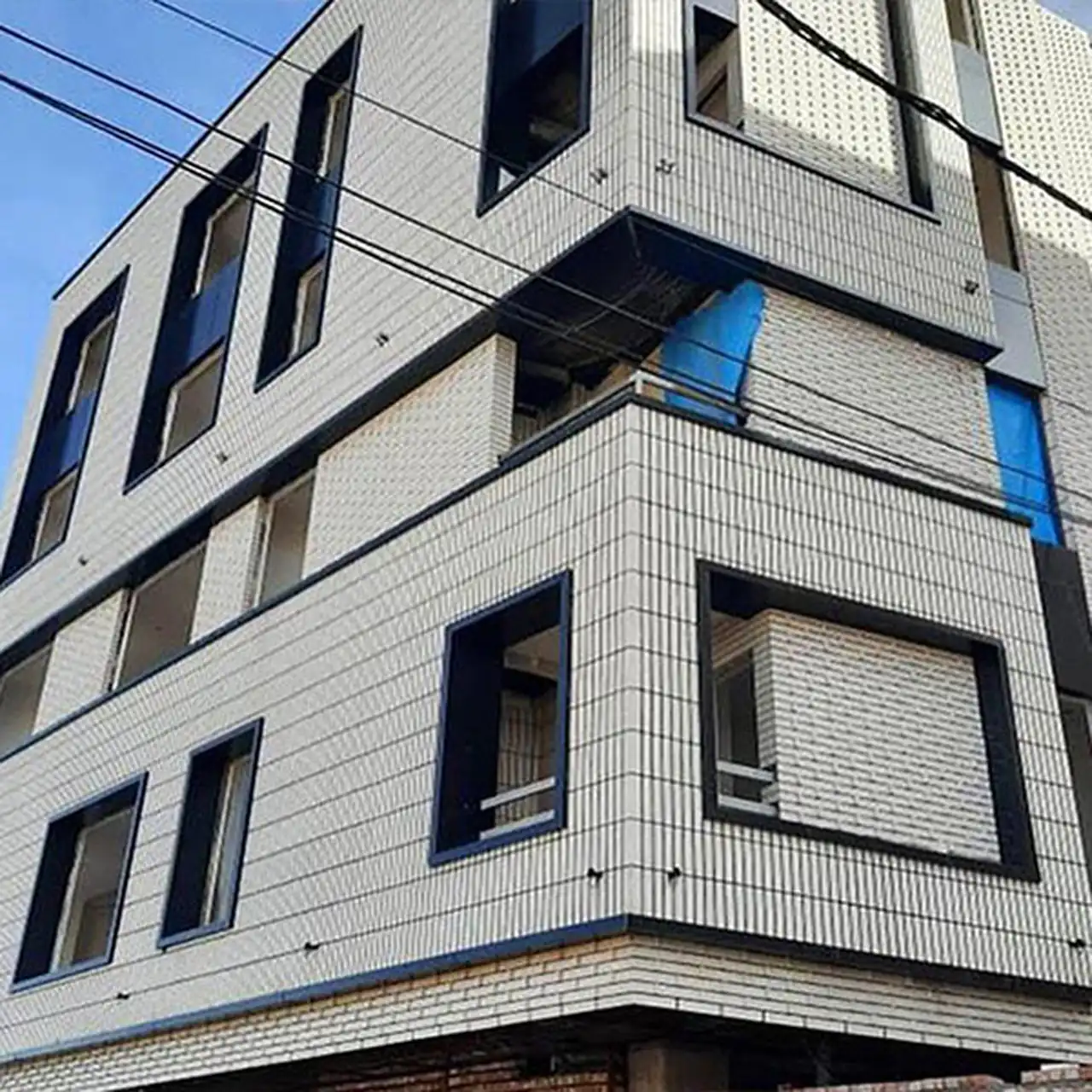 عکس آجر نما سفید برای طراحی دیوارهای داخلی و خارجی با سبک مینیمال و روشن