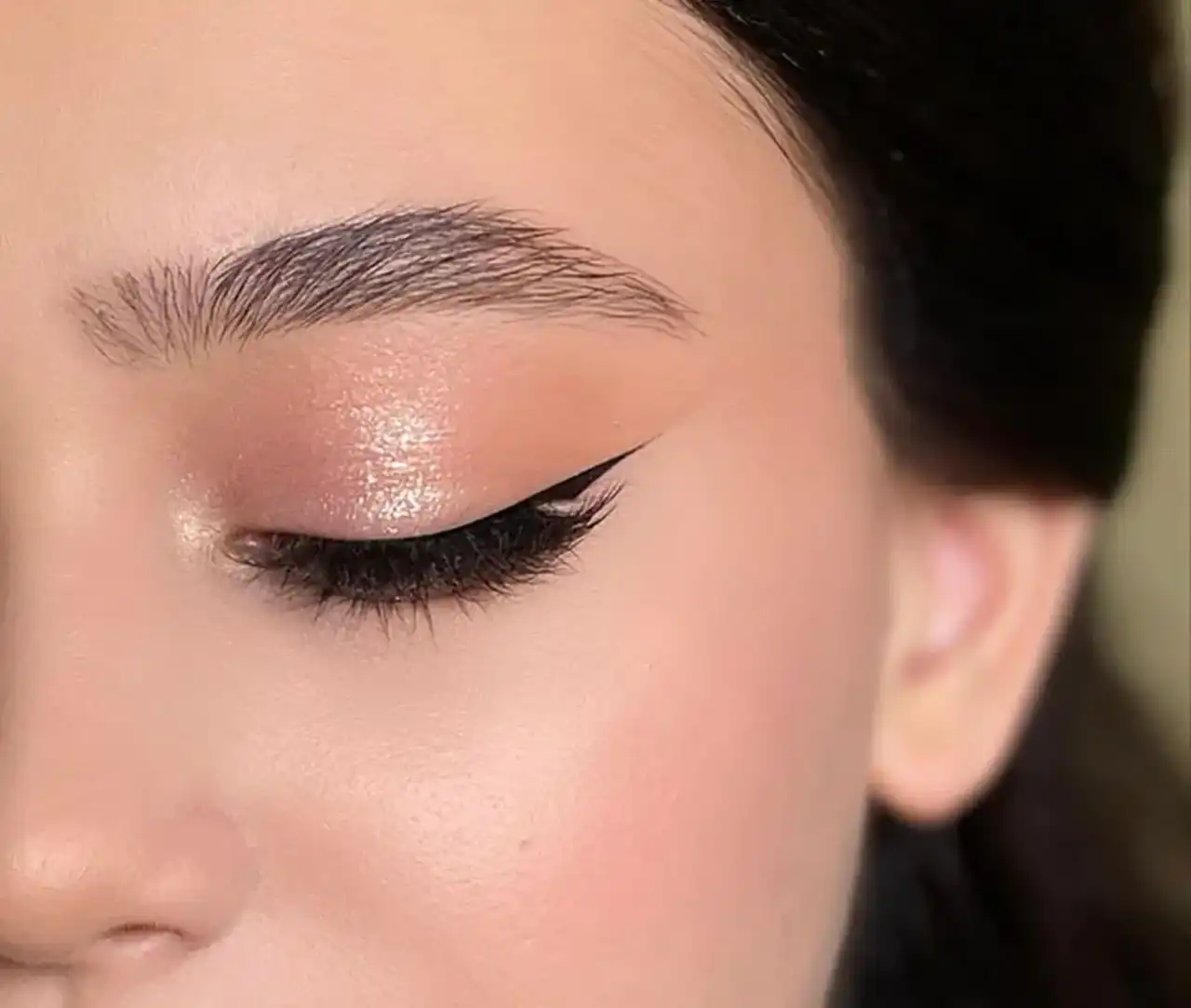 چشم گرد و ریز + نکات مهم برای آرایش کردن چشم های ریز با استفاده از سایه و خط چشم