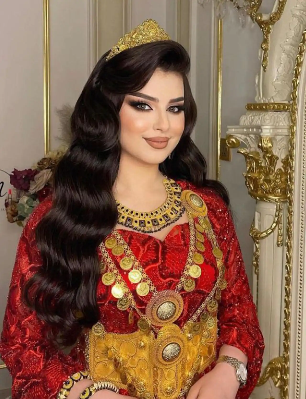 مدل آرایش تاجیکی زیبا و خاص + 15 تا از بهترین میکاپ های روز دنیا را اینجا ببینید