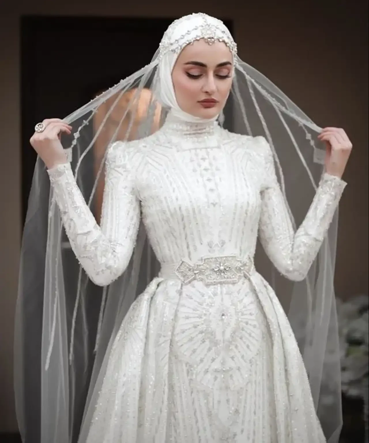 مدل عروس پوشیده + استایل خاص و باکلاس در روز عروسی با انتخاب لباس عروس پوشیده