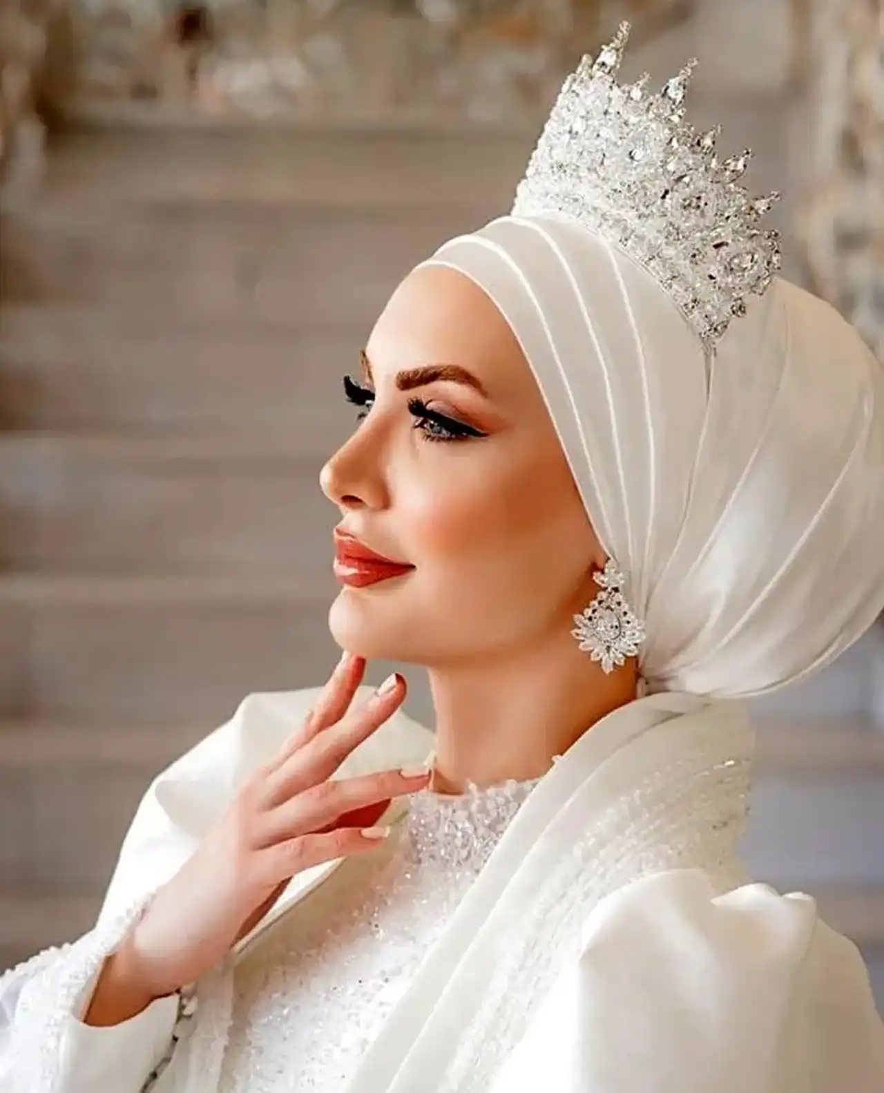 مدل حجاب عروسی + استفاده از کلاه و توربان در روز عروسی برای داشتن استایل شیک و لاکچری