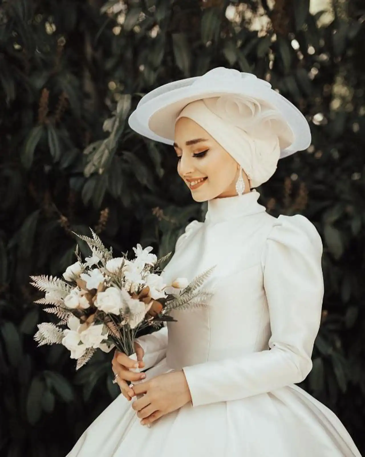مدل حجاب عروسی + استفاده از کلاه و توربان در روز عروسی برای داشتن استایل شیک و لاکچری