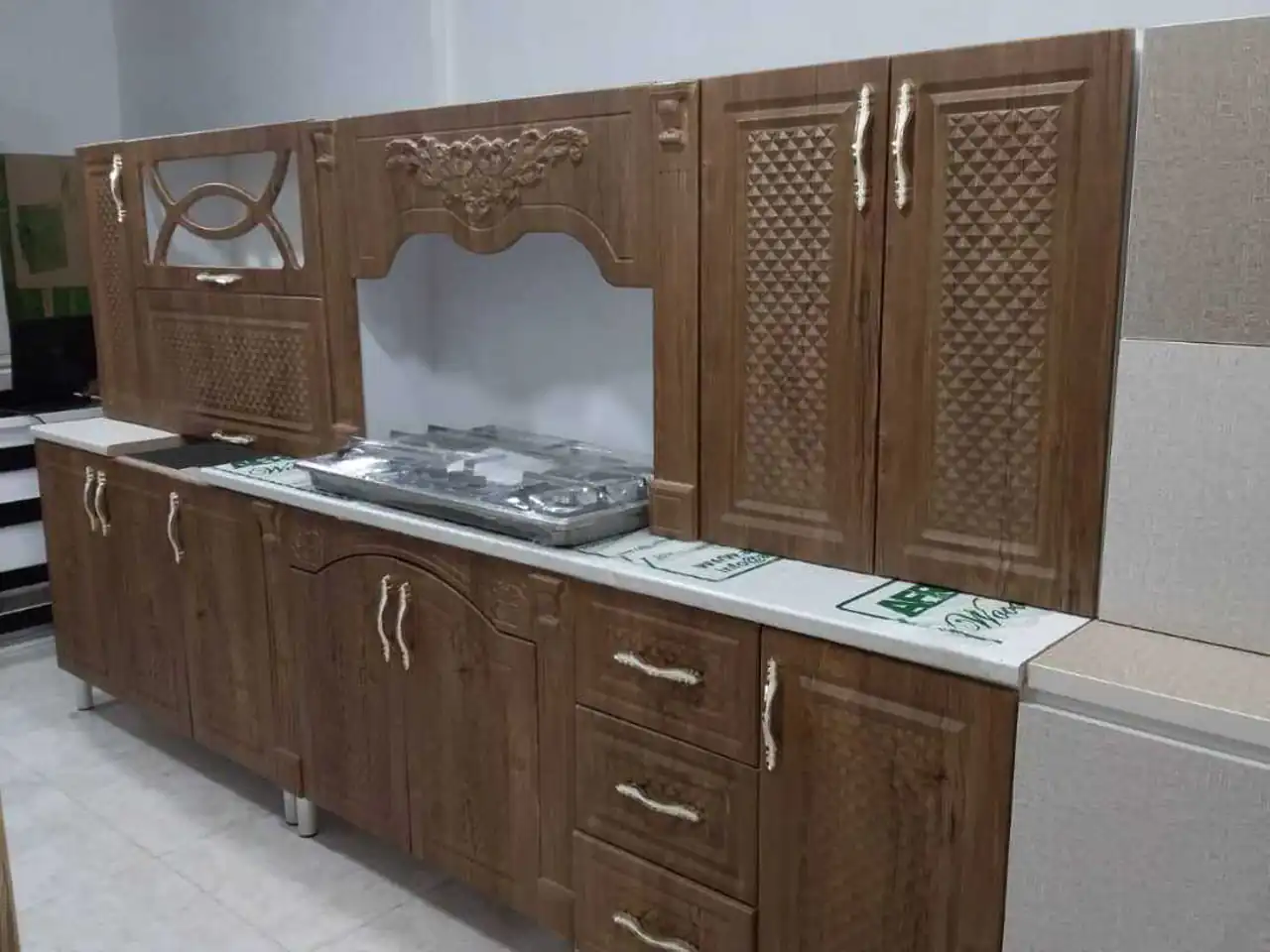 مدل کابینت سه متری + طراحی هوشمند برای فضاهای کوچک با زیبایی ظرافت و کارایی
