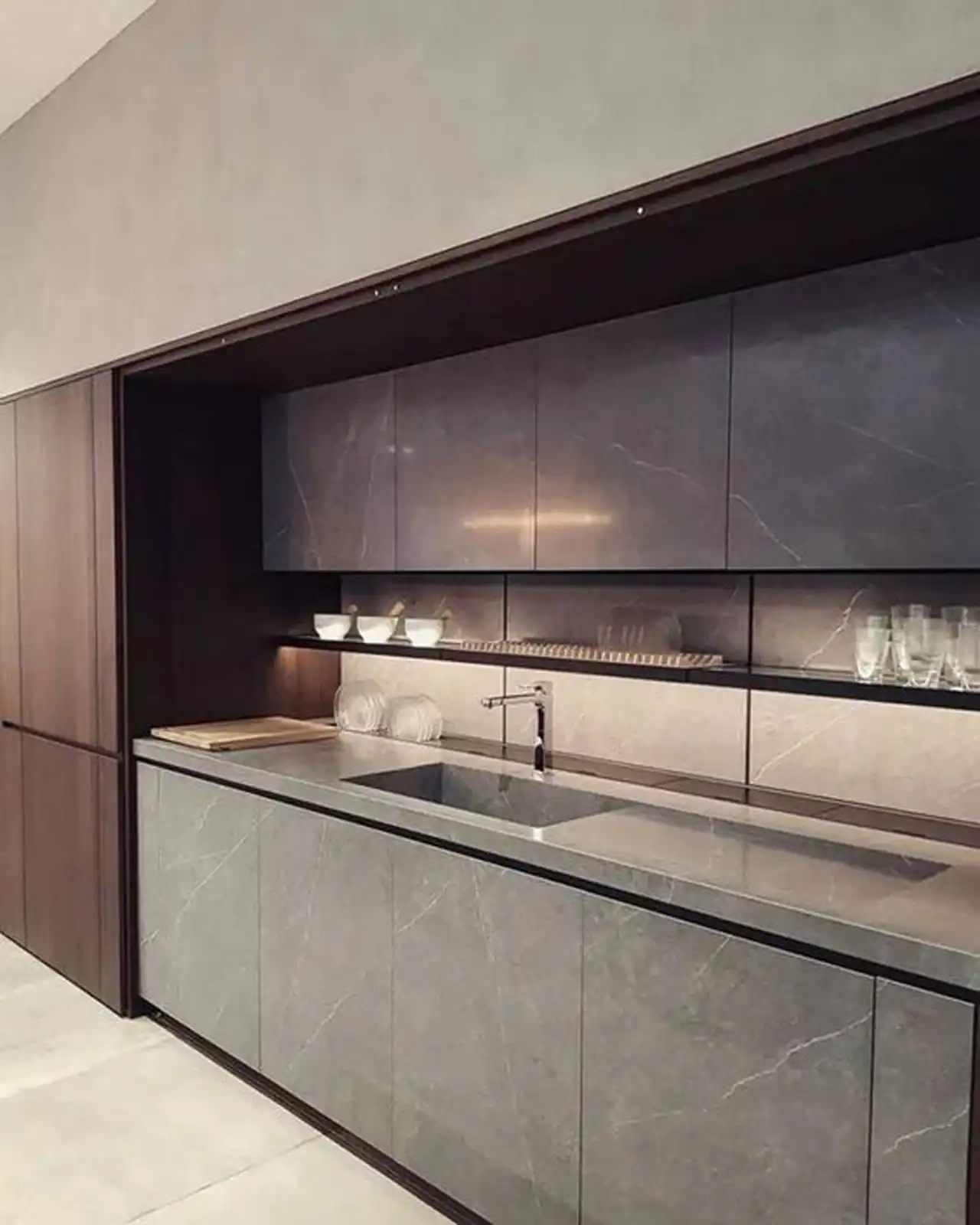 مدل کابینت سه متری + طراحی هوشمند برای فضاهای کوچک با زیبایی ظرافت و کارایی
