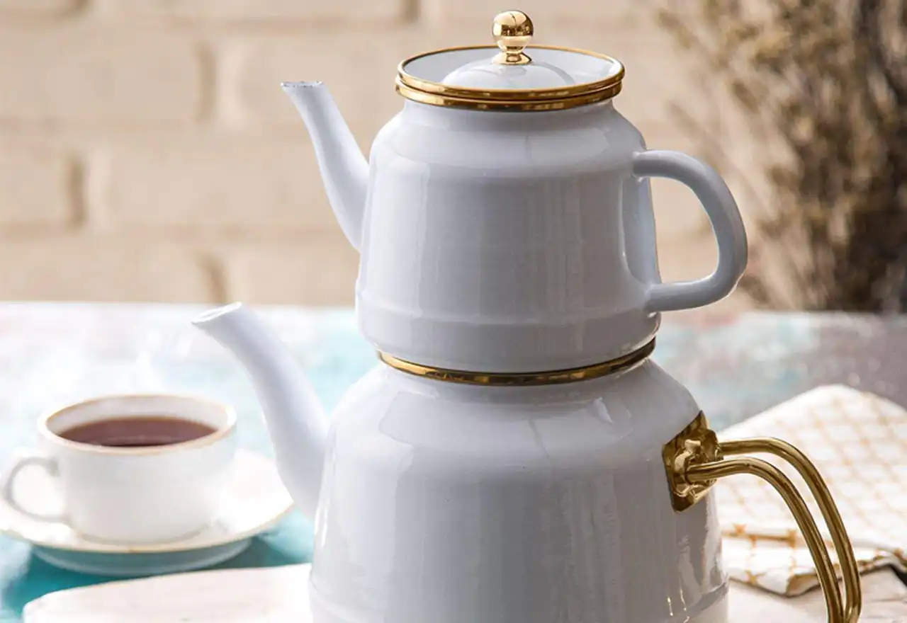 مدل کتری قوری سماوری برای زیبایی بخشیدن و تکمیل دکوراسیون آشپزخانه ای مدرن