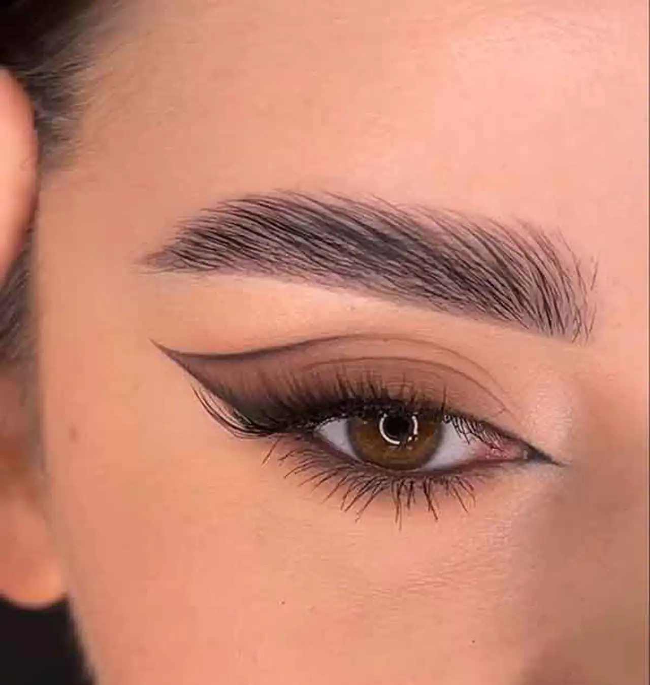 مدل خط چشم با سایه ها حرفه ای برای خلق نگاهی جذاب و گیرا که همه عاشقش میشن