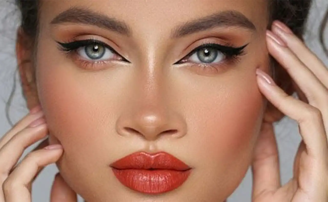 مدل خط چشم برای چشم گرد ساده و دنباله دار زیبا + نکات کاربردی و خفن که باید بدانید