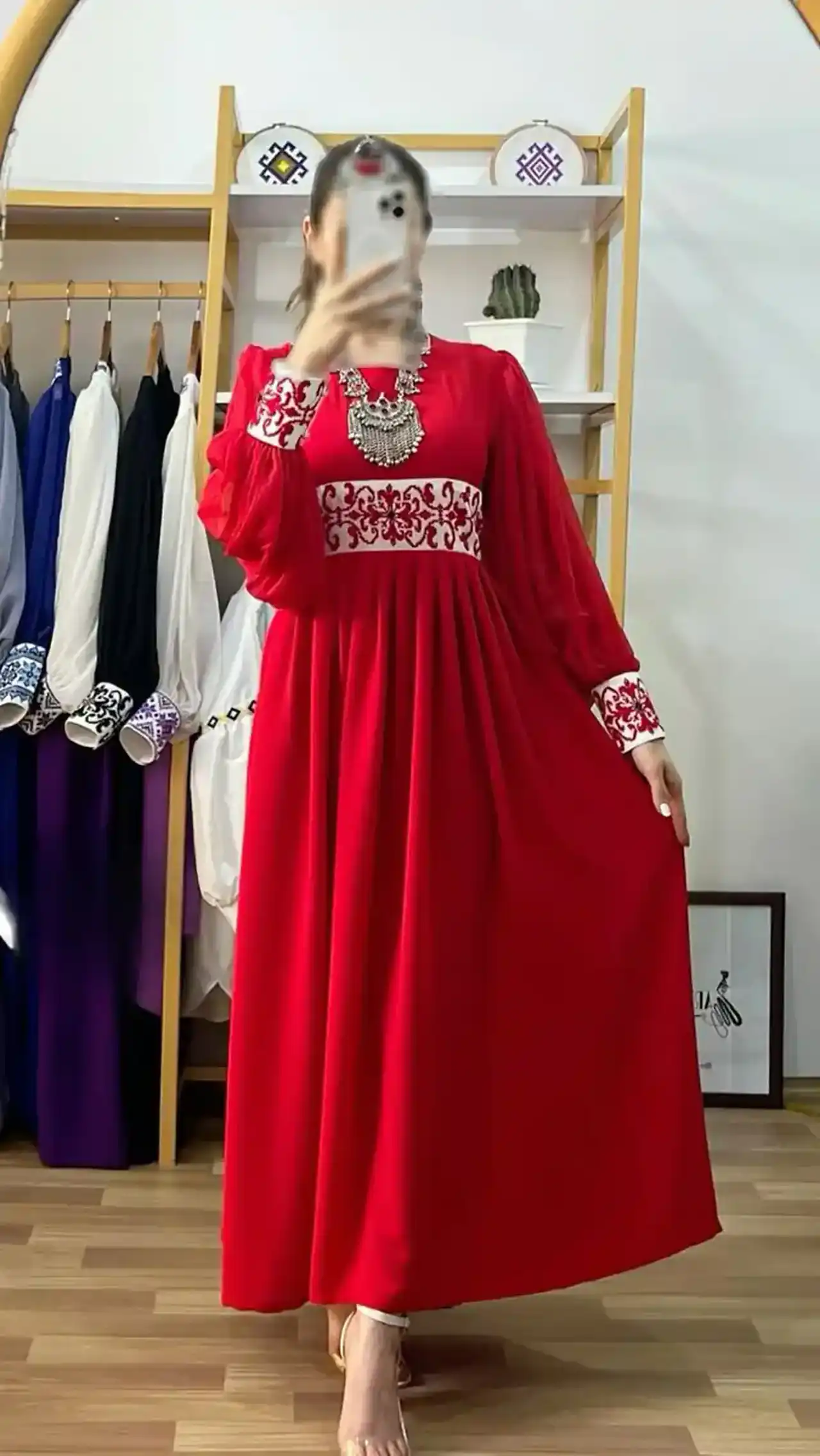 مدل لباس مجلسی افغانی + مدل های جدید و شیک لباس مجلسی افغانی سنتی ترکیبی از رنگ ها و الگوهای خاص