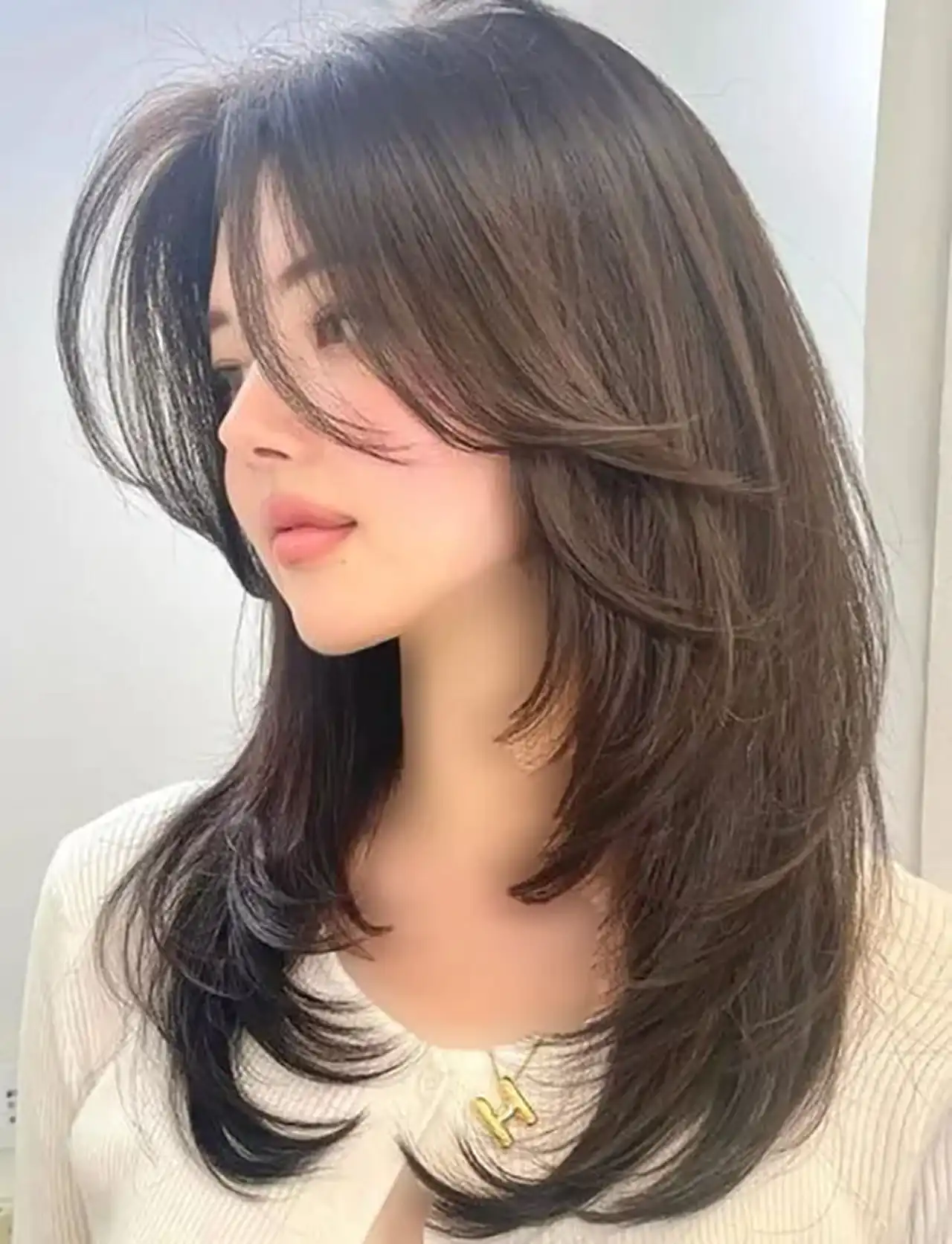 مدل مو پرده ای برای داشتن چهره ای جذاب تر و جوان تر برای موهای رنگ شده و مشکی