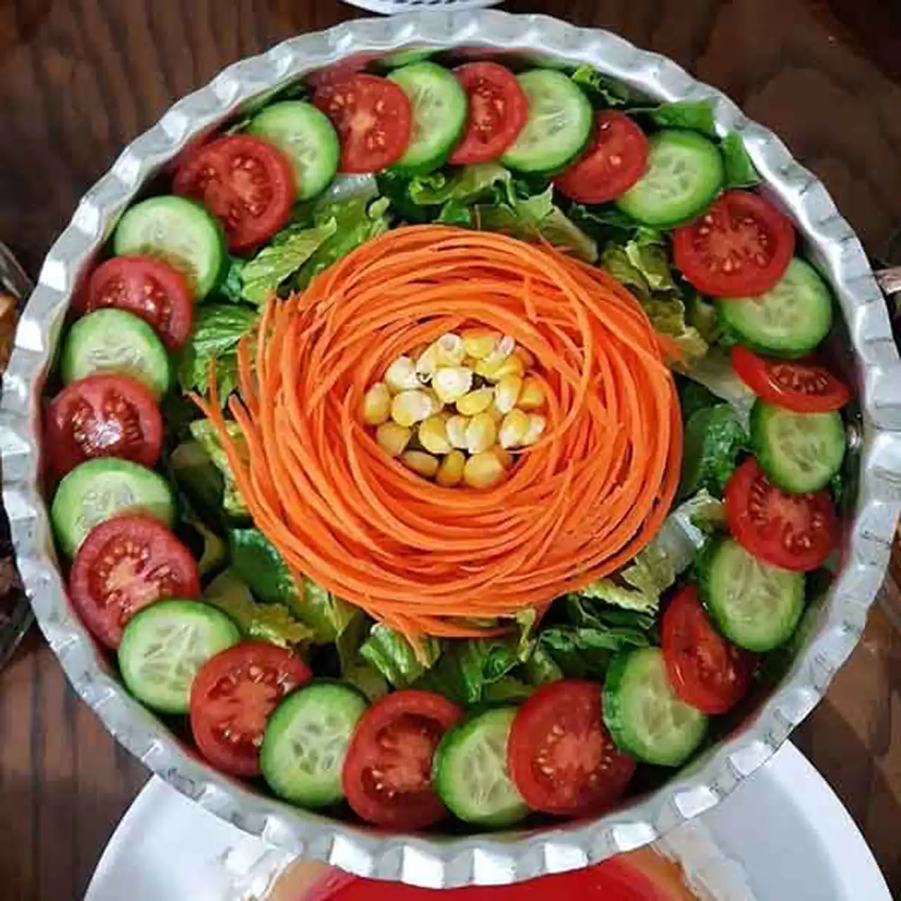 مدل سالاد با کاهو خیار گوجه + 15 تا ایده زیبا و خوشمزه برای کدبانوها جهت ایده گرفتن