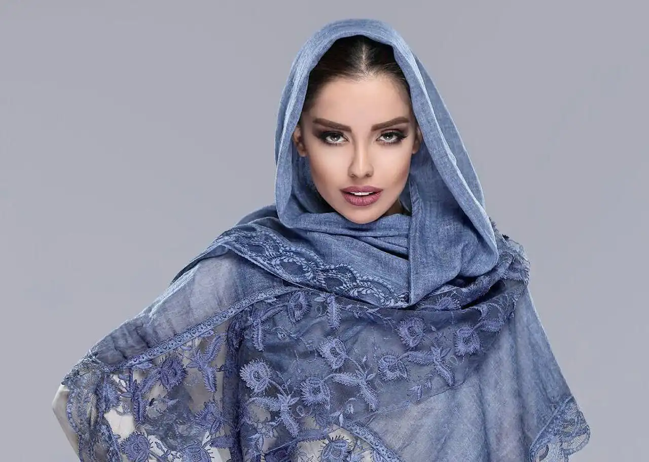 مدل شال شگفت انگیز با طرح های بی نظیر و رویایی برای بهترین استایل ها ترند