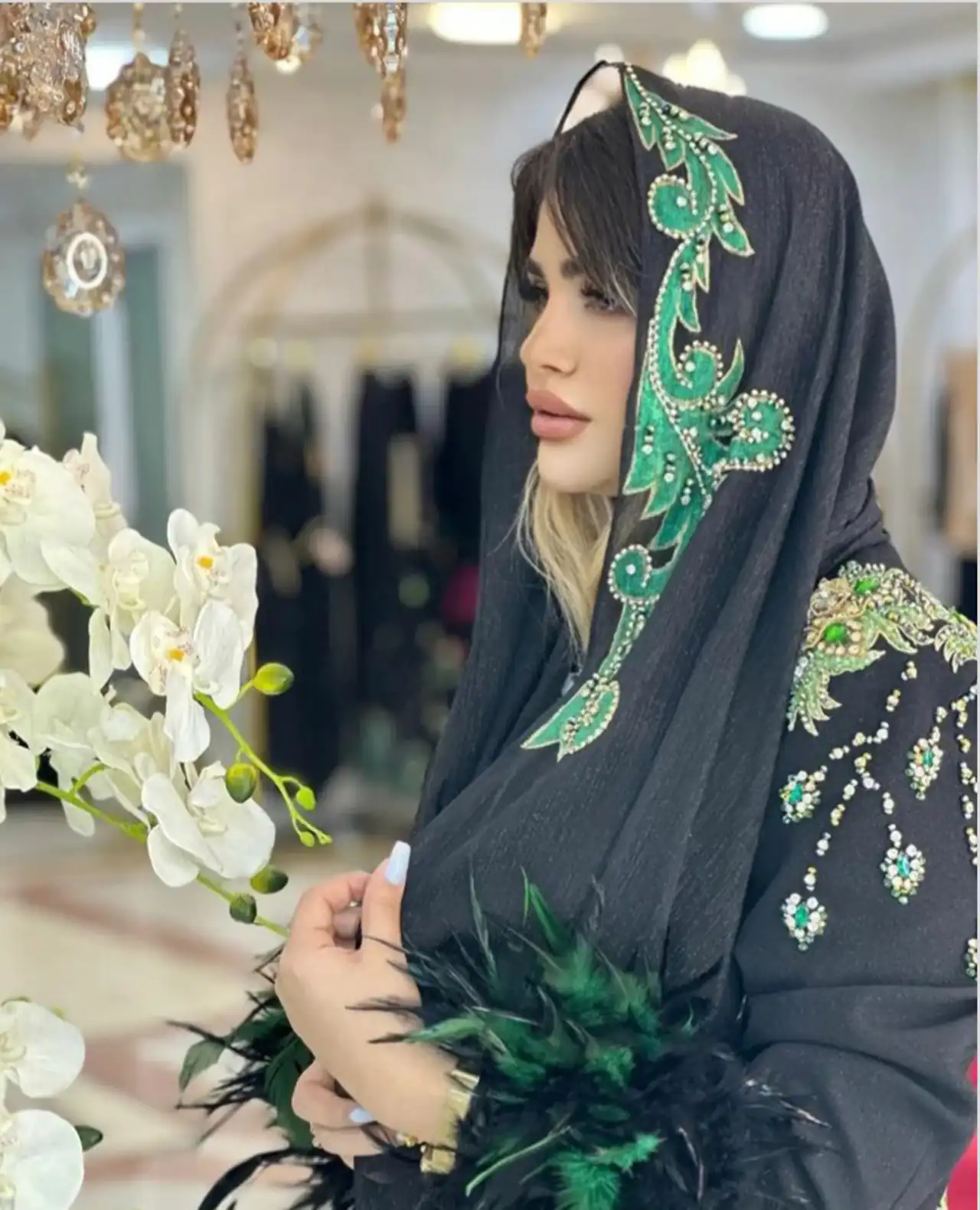 مدل شال مجلسی شیک برای خانم هایی که به دنبال زیبایی و ظرافت در استایل خود هستند 
