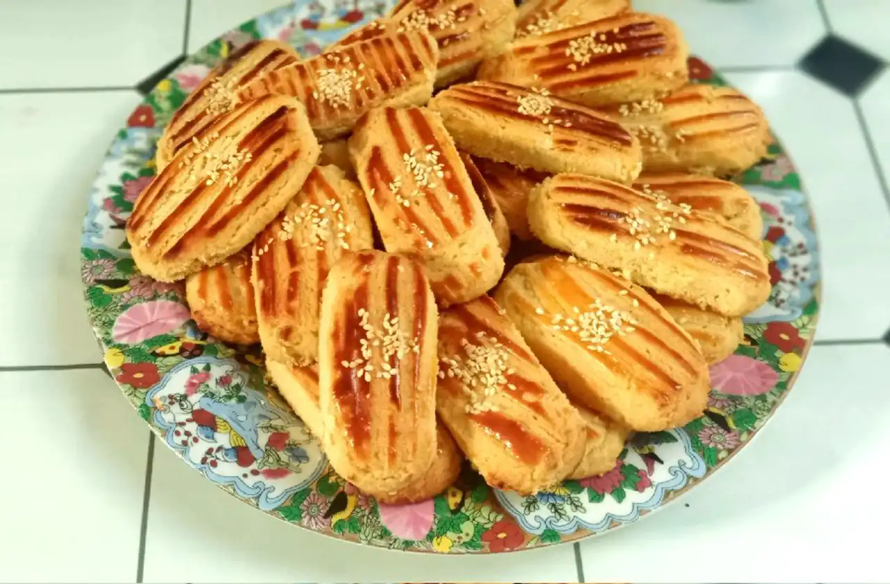 مدل شیرینی پادرازی با عطر و طعم اصیل قزوینی برای پذیراییهای گرم و صمیمی