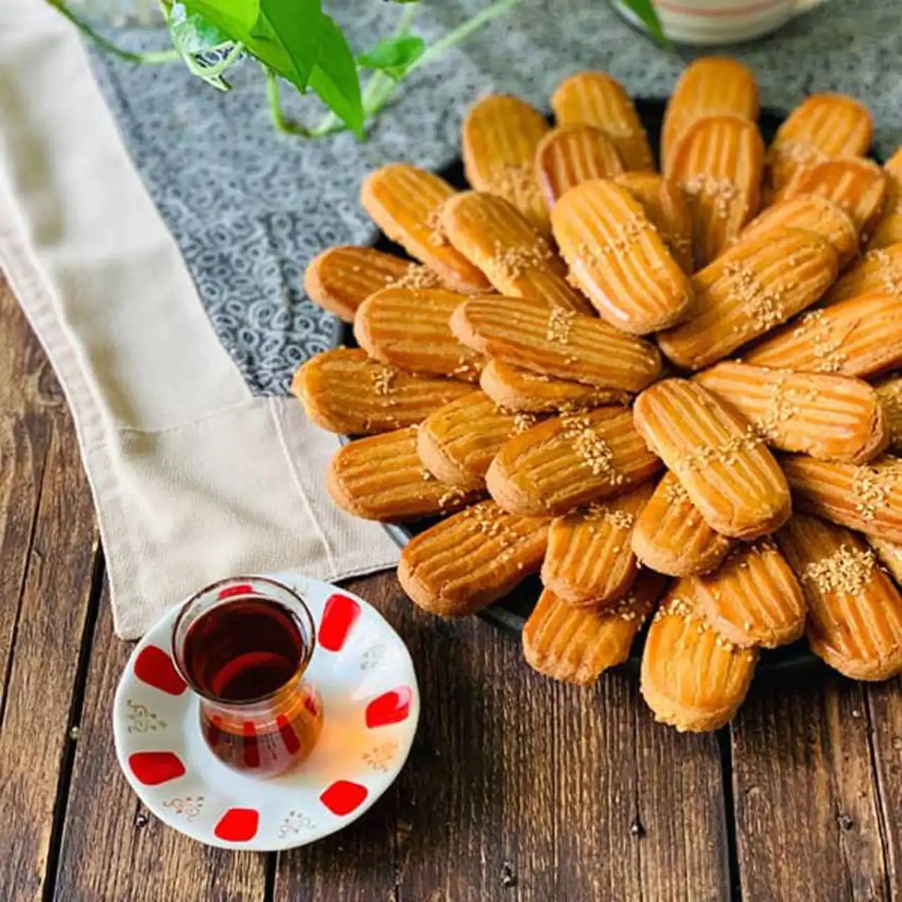 مدل شیرینی پادرازی با عطر و طعم اصیل قزوینی برای پذیراییهای گرم و صمیمی