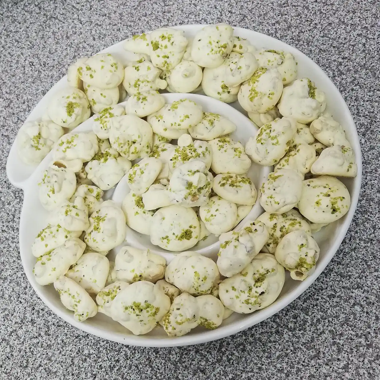 مدل شیرینی پفکی زیبا و خوشمزه + رسپی های متنوع ساده و جدید برای کدبانوها