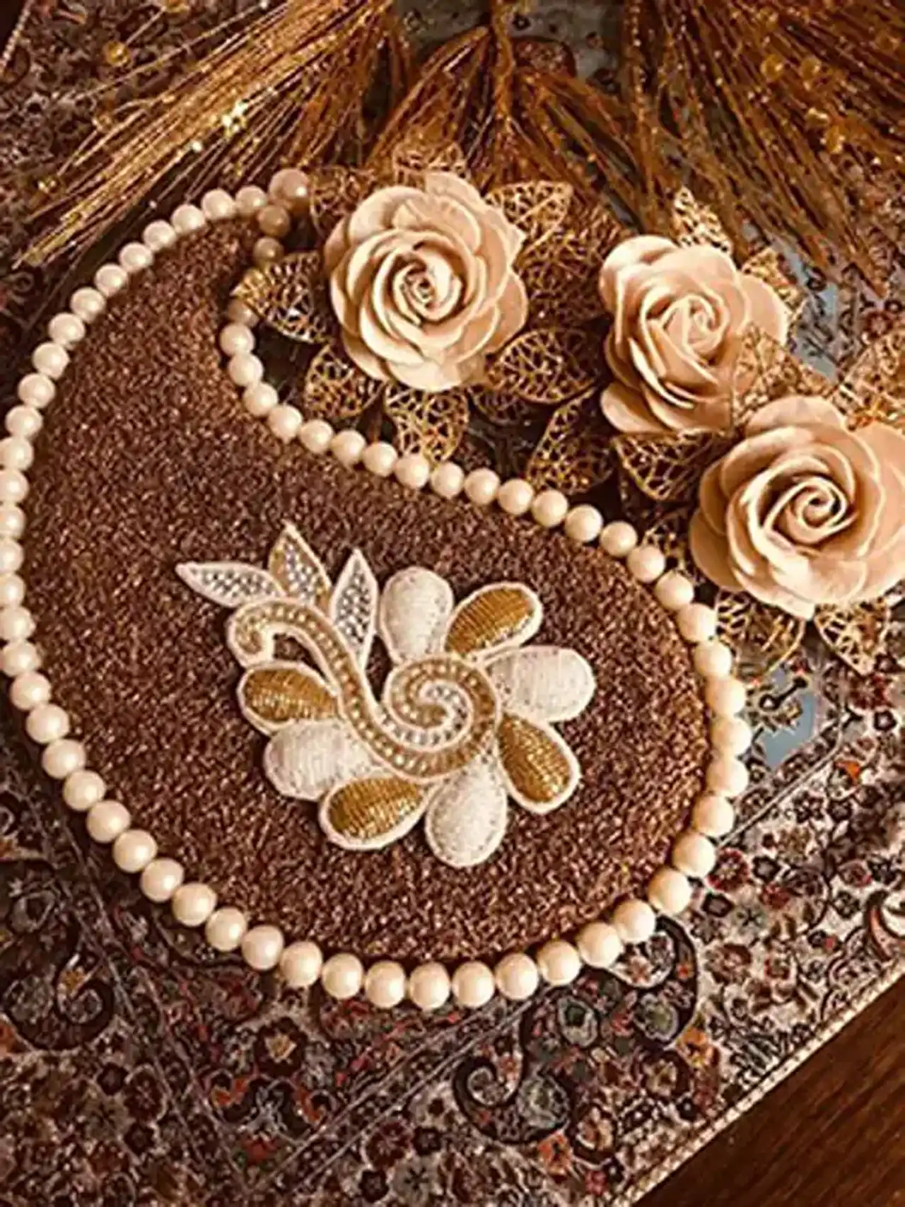 مدل سینی اسپند + ایده های ساده و بسیار زیبا برای تزیین کردن سینی اسپند با گل طبیعی