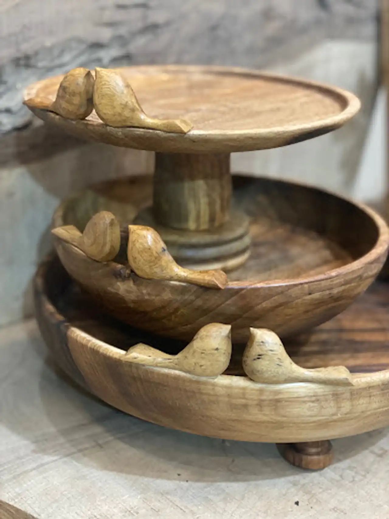 ظروف چوبی لوکس که با سبکی طبیعی جلوه ای منحصر به فرد به فضای شما می بخشند