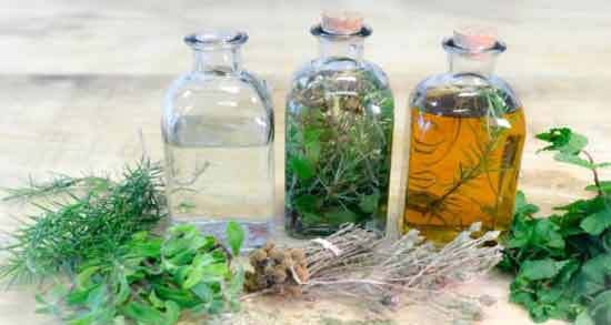 عرق چهل گیاه برای پریودی و مضرات چهل گیاه و عرق چهل گیاه در شیردهی برای چاقی